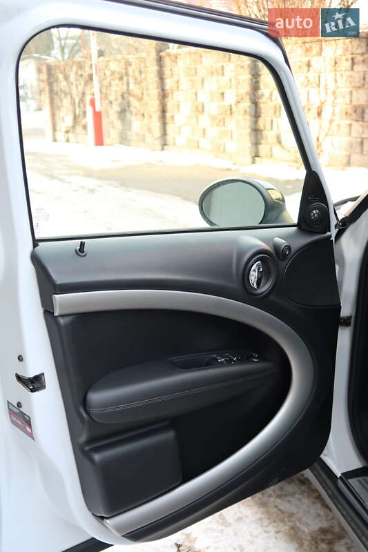 Внедорожник / Кроссовер MINI Countryman 2014 в Ровно