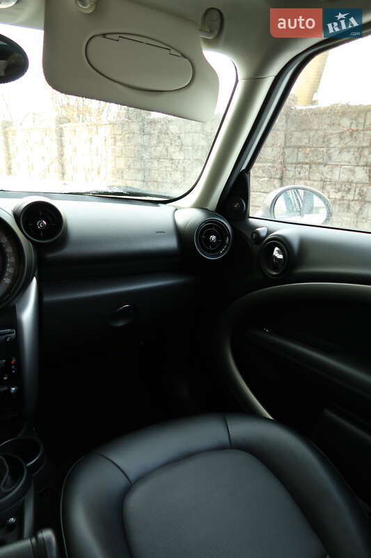 Внедорожник / Кроссовер MINI Countryman 2014 в Ровно