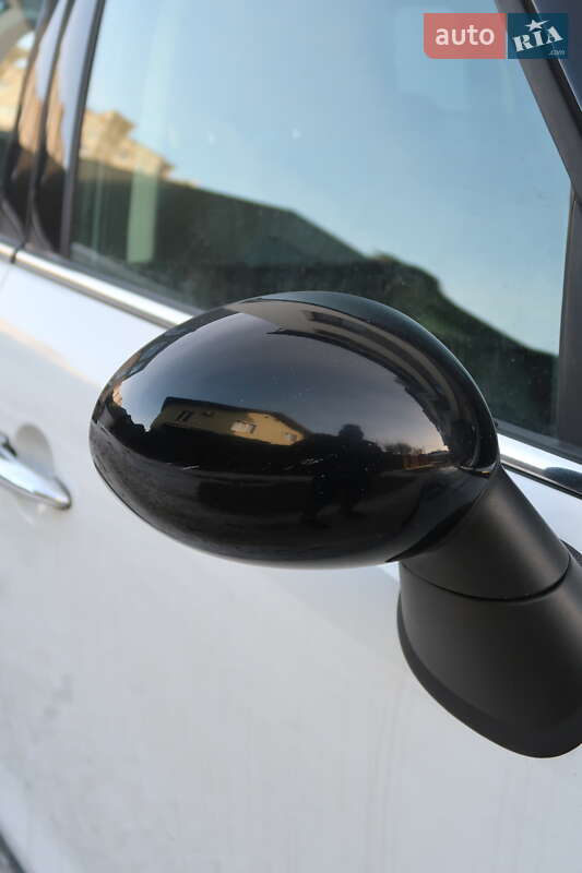 Внедорожник / Кроссовер MINI Countryman 2014 в Ровно