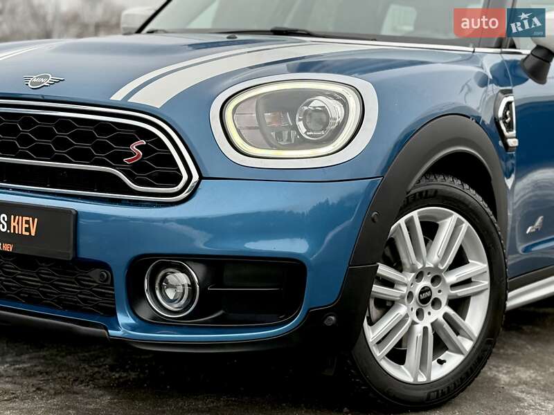 Хэтчбек MINI Countryman 2019 в Киеве фото 30 Хэтчбек MINI Countryman 2019 в Киеве