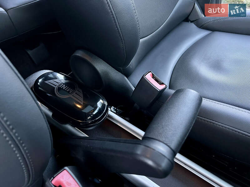 Внедорожник / Кроссовер MINI Countryman 2012 в Ровно