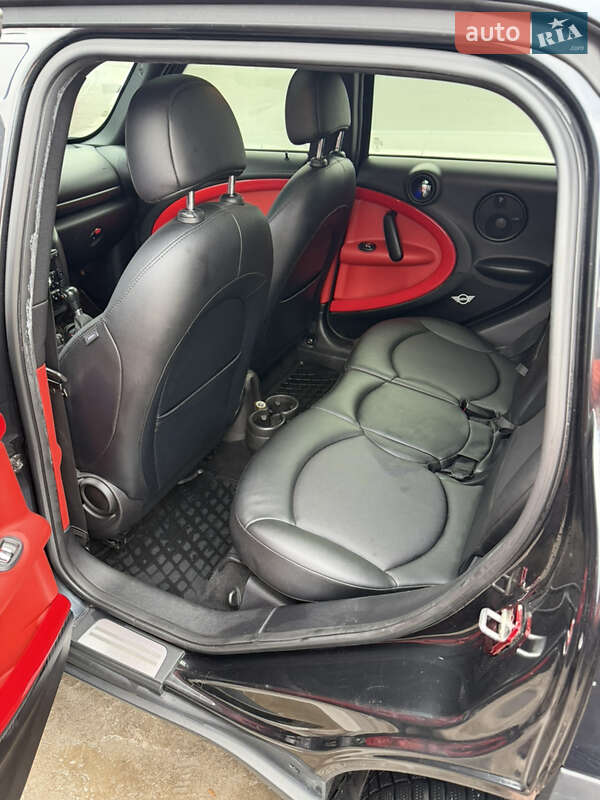 Внедорожник / Кроссовер MINI Countryman 2015 в Киеве