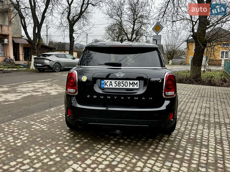 Хетчбек MINI Countryman 2018 в Сваляві