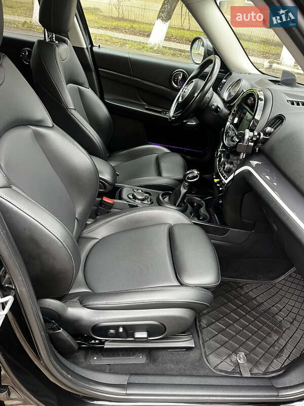 Хетчбек MINI Countryman 2018 в Сваляві