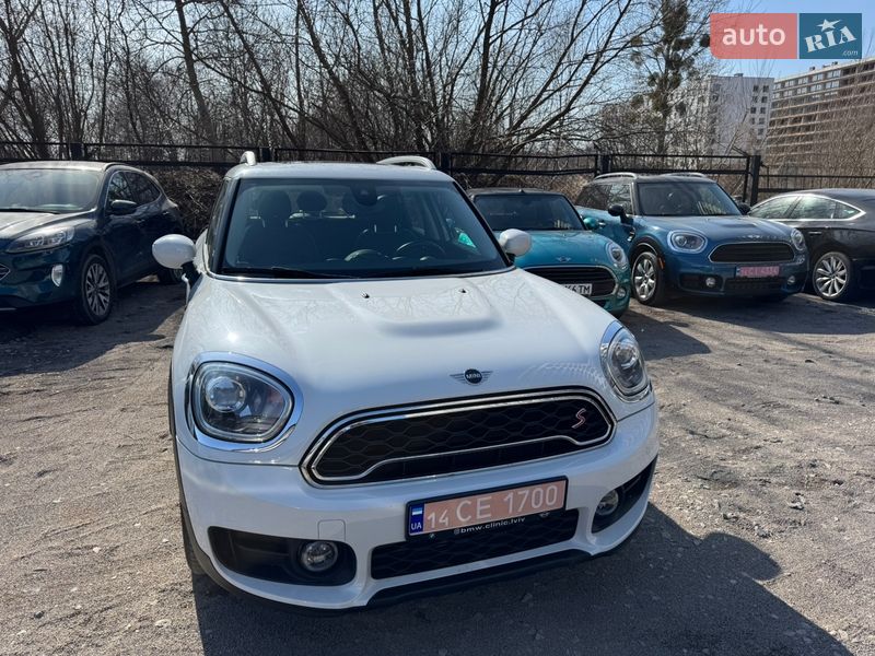 Хэтчбек MINI Countryman 2019 в Львове