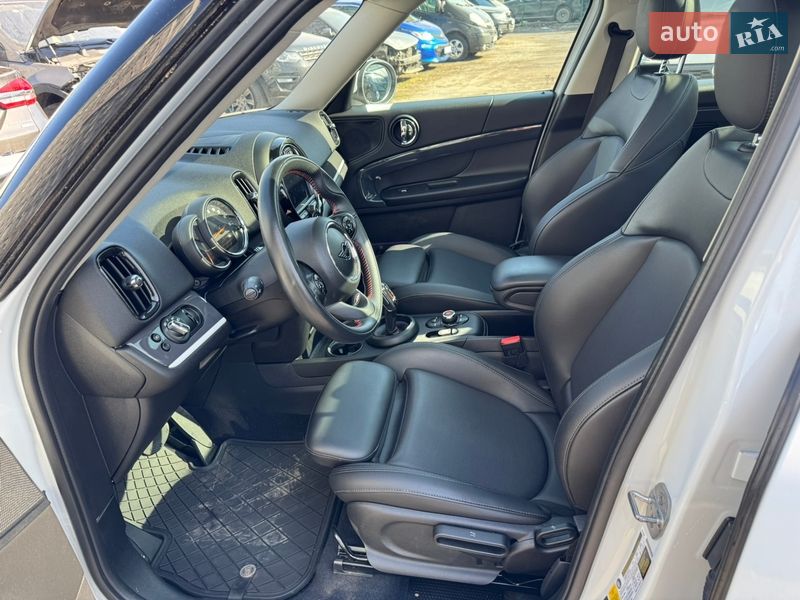 Хэтчбек MINI Countryman 2019 в Львове