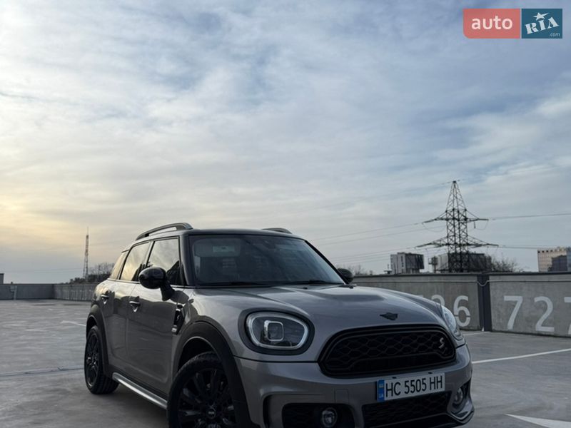 Хэтчбек MINI Countryman 2018 в Львове фото Хэтчбек MINI Countryman 2018 в Львове