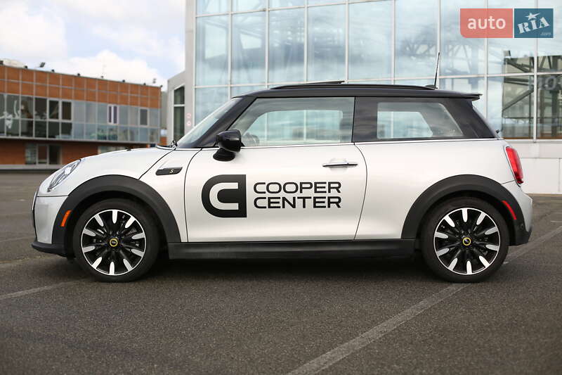 Хэтчбек MINI Electric 2021 в Киеве