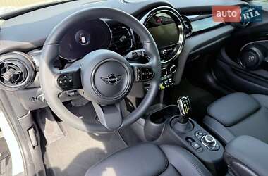 Хетчбек MINI Electric 2023 в 