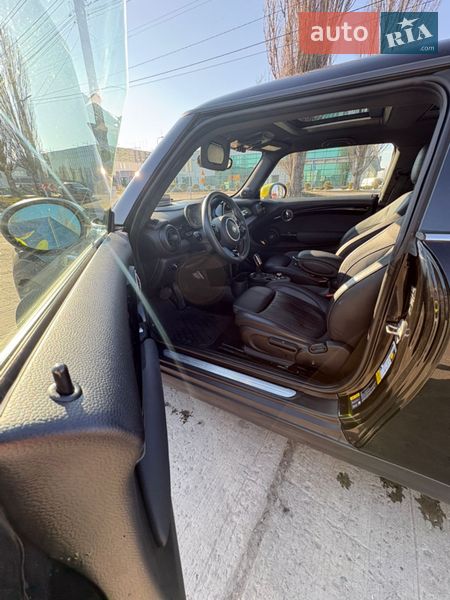 Хэтчбек MINI Electric 2020 в Киеве