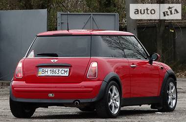 Хэтчбек MINI Hatch 2004 в Одессе