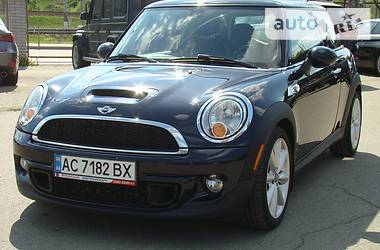 Хэтчбек MINI Hatch 2013 в Киеве