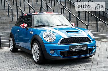 MINI Hatch 2012