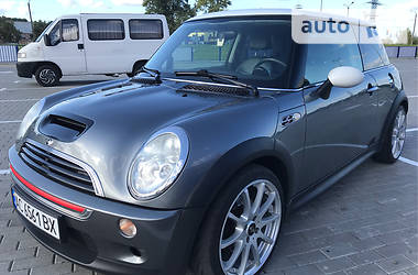 Хэтчбек MINI Hatch 2003 в Нововолынске