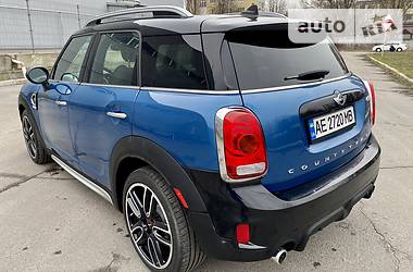 Хэтчбек MINI Hatch 2017 в Днепре