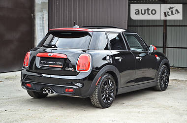 Хэтчбек MINI Hatch 2014 в Киеве