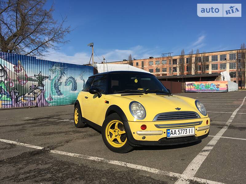 Хетчбек MINI Hatch 2003 в Києві