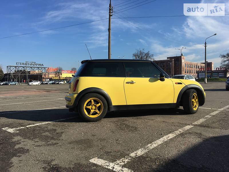 Хетчбек MINI Hatch 2003 в Києві