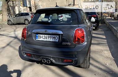 Купе MINI Hatch 2019 в 
