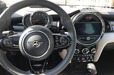 Купе MINI Hatch 2019 в 