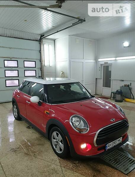 Седан MINI Hatch 2017 в Харкові