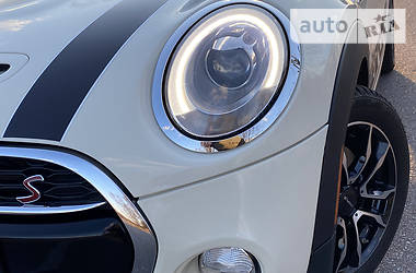 Хетчбек MINI Hatch 2014 в 