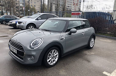 Купе MINI Hatch 2017 в 