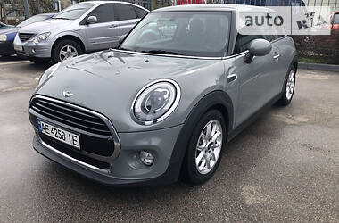 Купе MINI Hatch 2017 в 