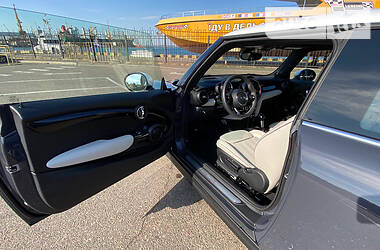 Купе MINI Hatch 2019 в 