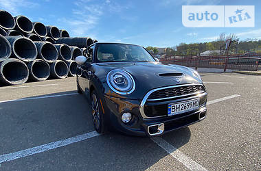Купе MINI Hatch 2019 в 