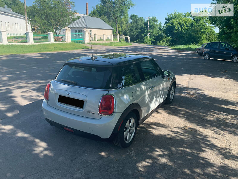 Хетчбек MINI Hatch 2014 в Полтаві