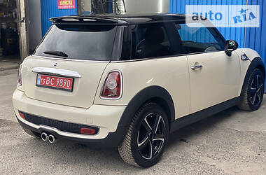 Хэтчбек MINI Hatch 2008 в Ровно