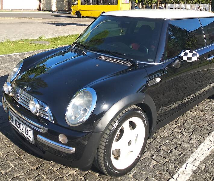 Хэтчбек MINI Hatch 2004 в Одессе