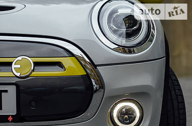 Хетчбек MINI Hatch 2020 в 
