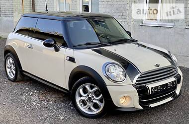 Хэтчбек MINI Hatch 2013 в Киеве