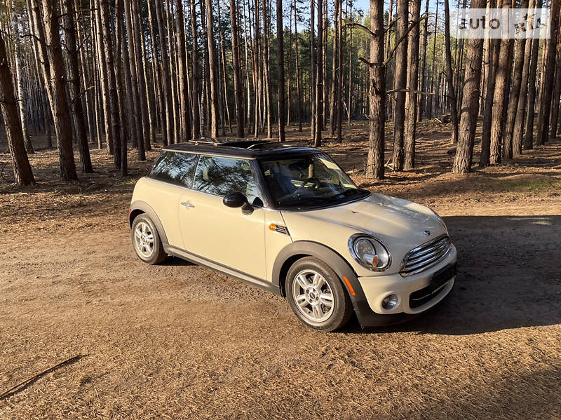 Купе MINI Hatch 2012 в Киеве