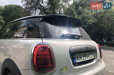 Хэтчбек MINI Hatch 2020 в Киеве