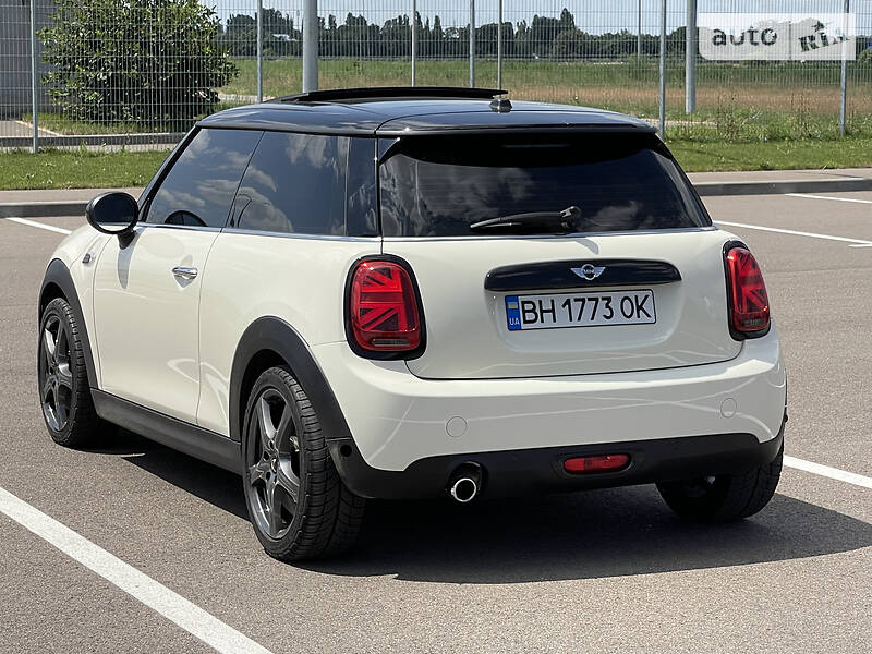 Хэтчбек MINI Hatch 2017 в Одессе