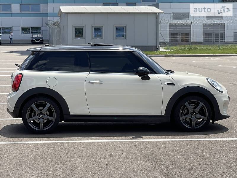Хэтчбек MINI Hatch 2017 в Одессе