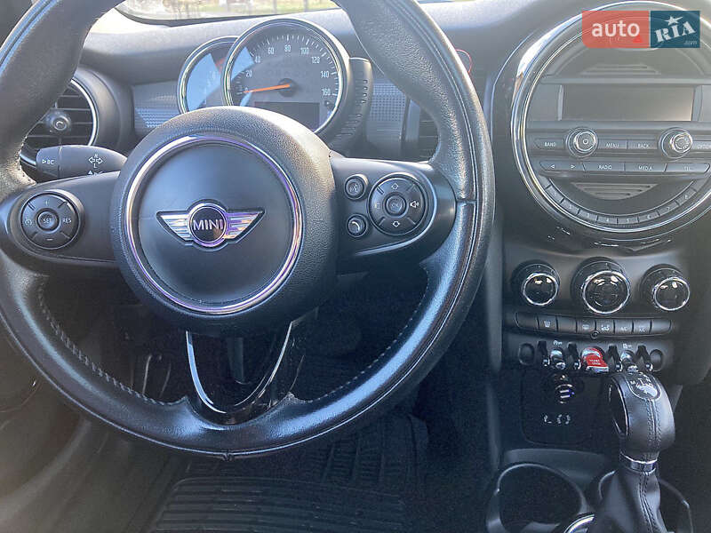 Хэтчбек MINI Hatch 2015 в Киеве
