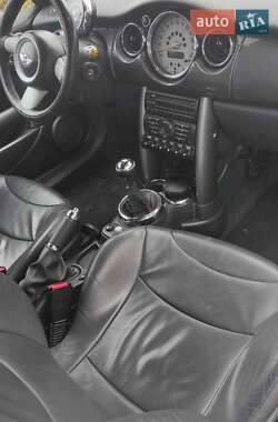 Кабріолет MINI Hatch 2004 в Львові
