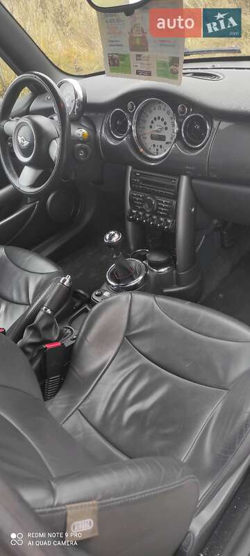 Кабріолет MINI Hatch 2004 в Львові