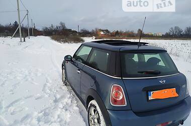 Хэтчбек MINI Hatch 2010 в 