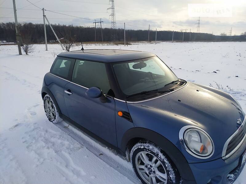 Хэтчбек MINI Hatch 2010 в Полтаве