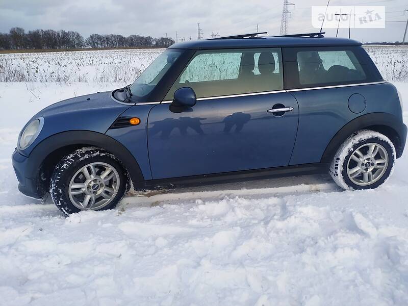 Хэтчбек MINI Hatch 2010 в Полтаве