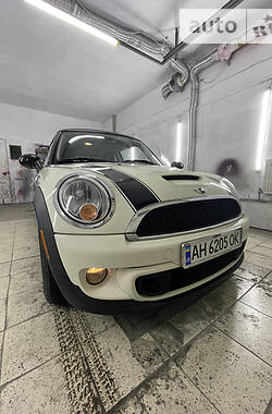 Хэтчбек MINI Hatch 2012 в Львове