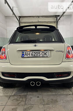 Хэтчбек MINI Hatch 2012 в Львове