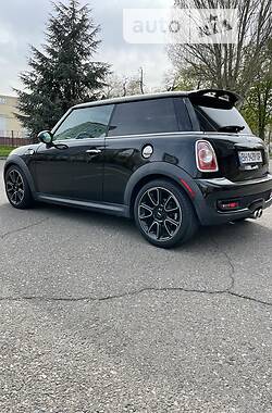 Хэтчбек MINI Hatch 2013 в 