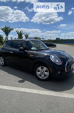 Хэтчбек MINI Hatch 2016 в Ирпене