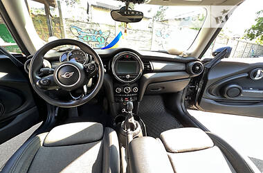 Хэтчбек MINI Hatch 2016 в Ирпене